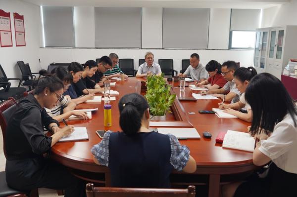 2023年8月31日学校党委书记曾宝成到马克思主义学院指导工作