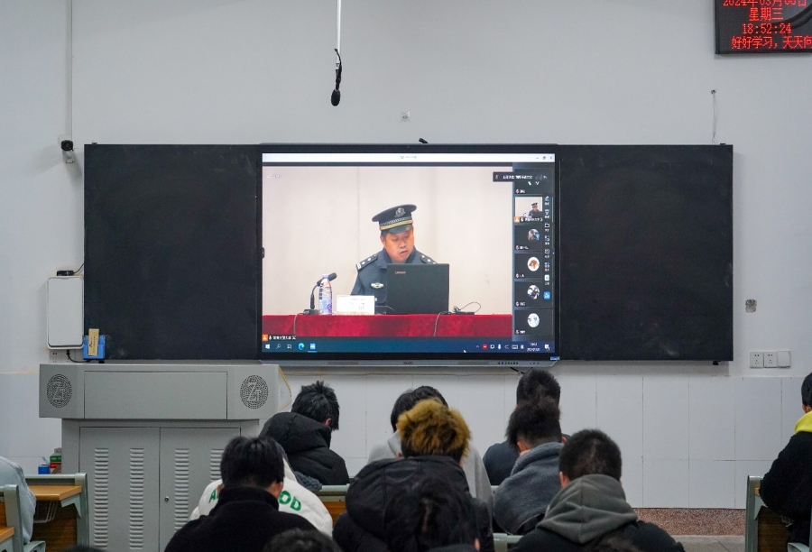 说明: C:\Users\Administrator\Desktop\2024.3.6开学第一课照片\2024.3.6开学第一课\DSC03727.jpg