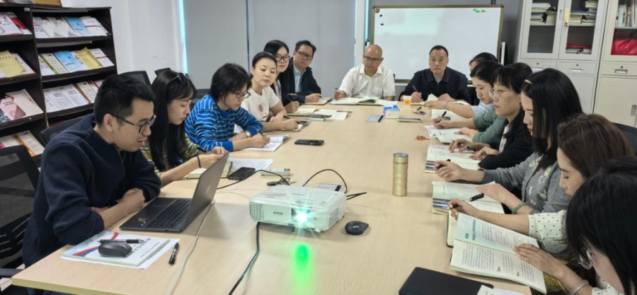 校长肖志伟深入马克思主义学院指导集体备课